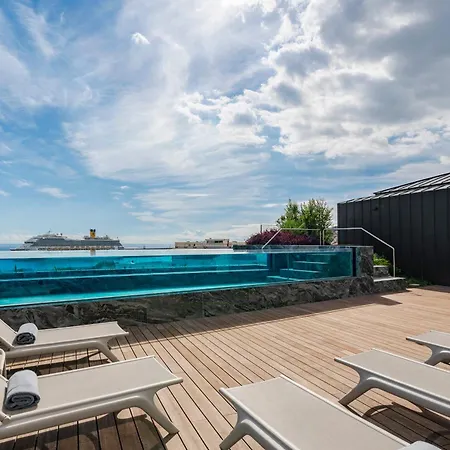 Savoy Insular Ii By An Island Apartman