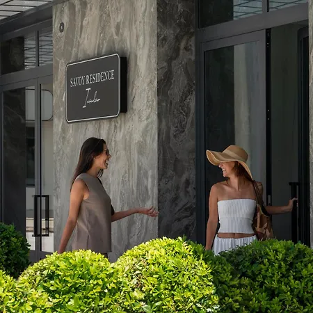 Savoy Insular Ii By An Island *