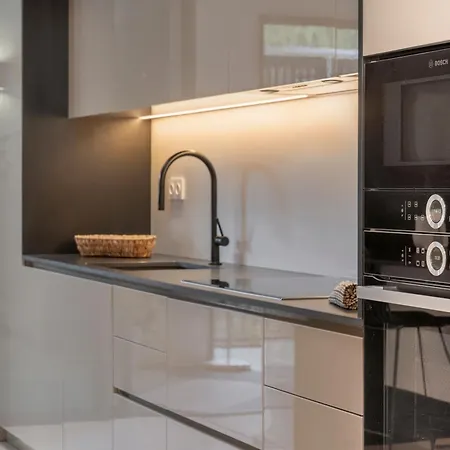 Savoy Insular Ii By An Island *