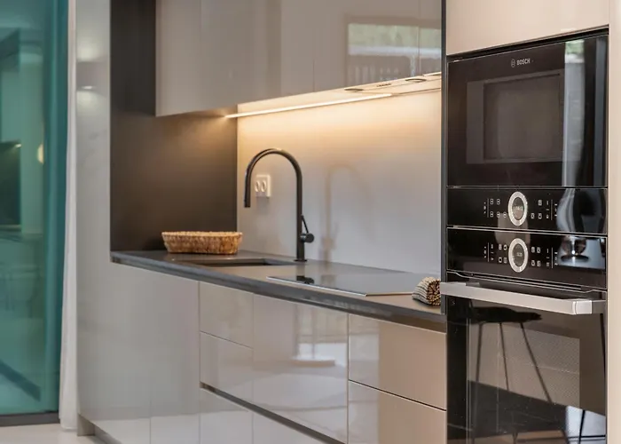 Savoy Insular Ii By An Island *