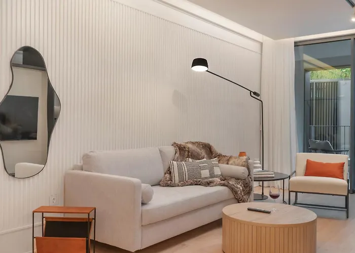 Savoy Insular Ii By An Island *