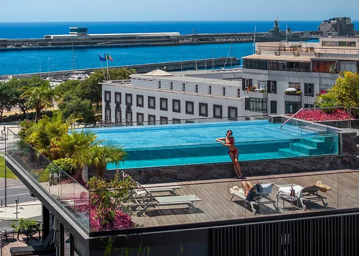 Savoy Insular Ii By An Island Lägenhet Funchal (Madeira)